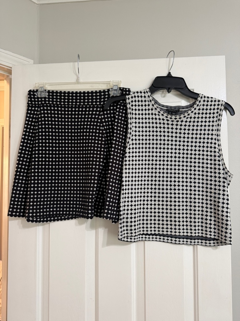 Theory Black & White Geometric Two-Piece Set - Top + Skirt